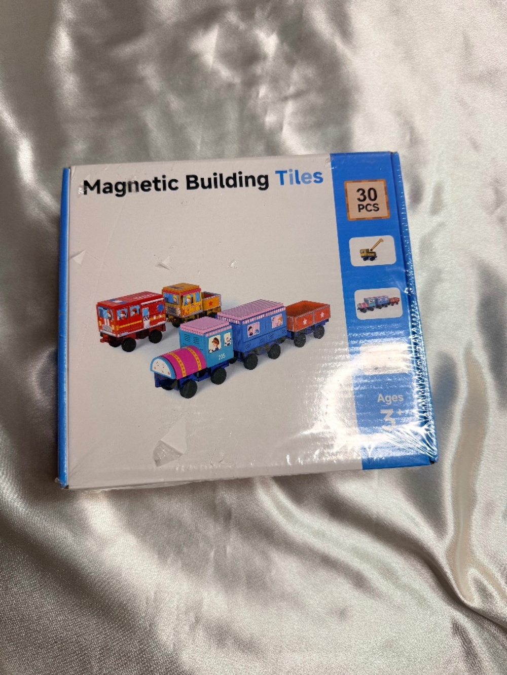 Magnetic Building Tiles 30 Piece Train & Construction Vehicle Set NEW Ages 3+